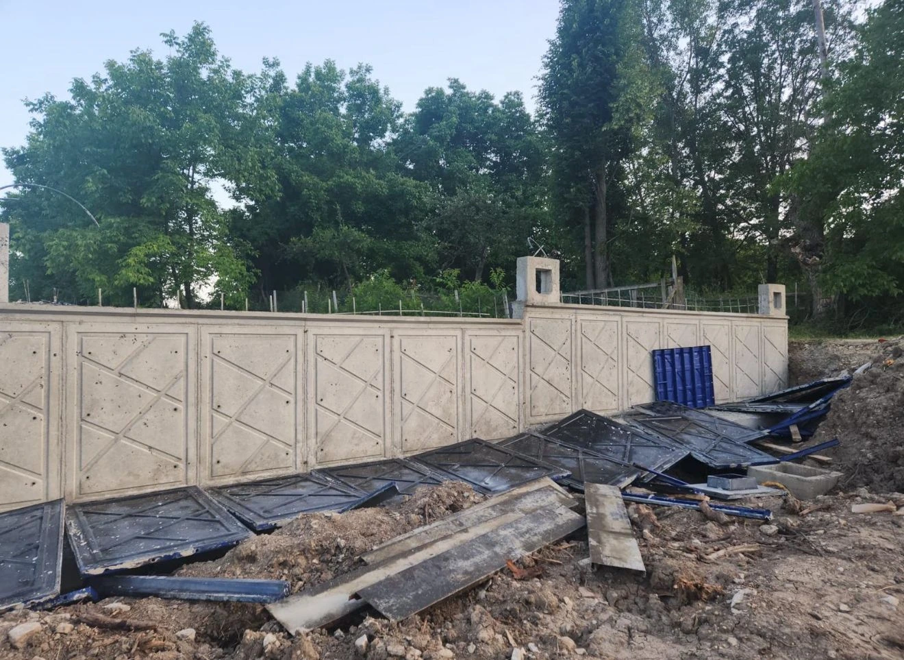 Özel Desen GÖmme Kolonlu Bahçe Duvar Kalıbı